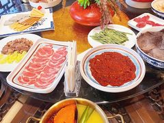 -小天鹅火锅·一线江景洪鼎旗舰店(洪崖洞店)