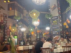 -临界音乐酒馆·小龙虾·江湖菜(华熙LIVE·鱼洞店)