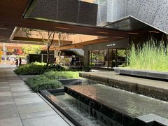 -瑞虹新天地月亮湾