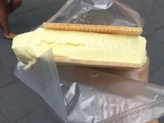 -詹爷爷乌节路街头冰淇淋