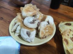 -丁红照水煎包胡辣汤