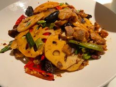 -荷塘秋月·本帮江浙菜(国权路店)