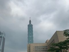 -诚品(信义店)