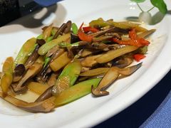 -湘轩·土菜研究院(光大店)