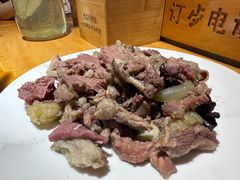 -大众跷脚牛肉馆·非遗传承单位(峨眉山店)