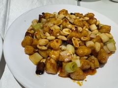 -鑫巴蜀小镇 · 水煮鱼专研店(玉桥店)