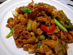 酸菜炒猪肠-粤·向群饭店(龙津东路总店)