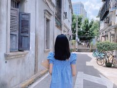 -溪岸路花鸟市场