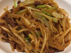 白萝卜丝炒黄牛肉-国味壹号·精品湘菜·宴请佳选(新天地店)