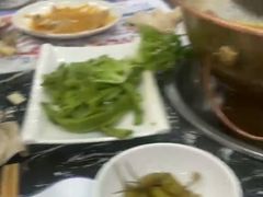 -楼外楼大刀肉传统火锅居(繁荣路店)