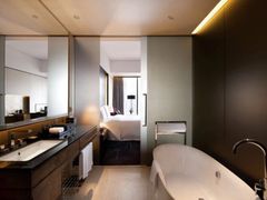 -广州天河希尔顿酒店