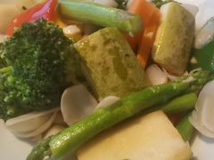 -MONICH牛排融合餐厅(和义大道购物中心店)