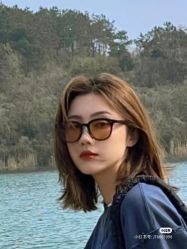 -镁连社·美联社