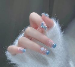 -悦指间美甲美睫