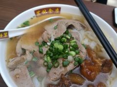 牛筋腩拼猪肝河粉-荔林食店(西华路店)