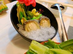 -鲜入围煮花胶鸡海鲜火锅