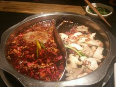 鲜菌鸳鸯锅-纸盐河码头火锅(十八梯店)
