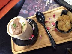 -何师烧烤Pro ·江湖川菜·小龙虾·精酿(太古里旗舰店)