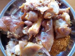 -鸿浩扒猪脚米线