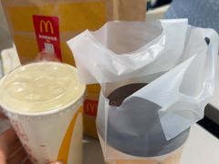 -麦当劳(上海虹桥站30B检票口楼上)