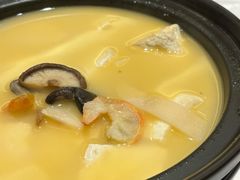 -荣誉海鲜酒楼(海湾店)