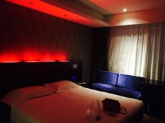 -桔子水晶苏州吴江步行街酒店