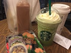 -星巴克(西安李家村万达店)