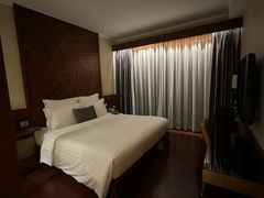 -三亚湾海居铂尔曼度假酒店