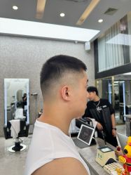 -苏奇发型·烫发染发