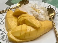 -Nings Mango Stand