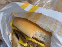 -麦当劳(深圳北站B2检票口楼上)