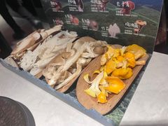 -芸山季·云南野生菌火锅(人民广场来福士店)