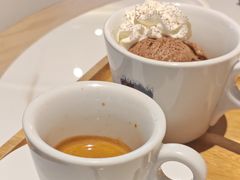 -LAVAZZA拉瓦萨咖啡(中航城君尚购物中心店)