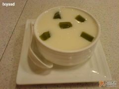 抹茶杏仁豆腐花-糖糖屋•糖水•雪花冰店(时尚天河店)