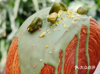 魔都酥皮面包天花板，开心果抹茶唱片新品下午茶
