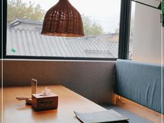 靠窗位-苦尽酒馆·川菜(鼓楼店)