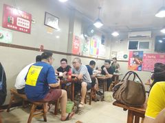 等位区-老黄记手撕烤兔(玉林街店)