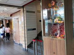 -麦当劳(虹梅路地铁站店)