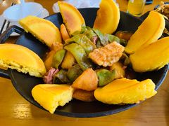-鹤乡东北菜(崮山路店)