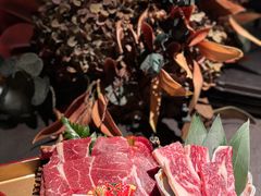 -铭牛烧肉·和牛海鲜自助(高新月牙湖店)