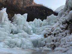-大平台龙居瀑布旅游区
