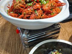 火爆龙虾-胡胖子有点味·湘鄂菜(花桥中百仓储店)