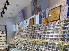 -沫芮眼镜·蔡司官方授权店(人民广场店)