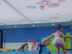 -龙格亲子游泳·水育早教运动中心(龙湾天街店)