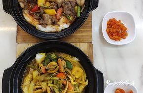 Vanilla Yellow Beef White Tripe Steamed Rice Noodle with Stir-fry