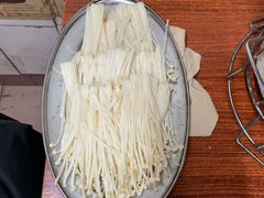 -威邵鸡煲(西华路总店)
