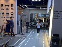 -VLines耀能运动24小时·月付制健身(京广桥店)