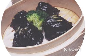 Black Ink Shrimp Dumplings
