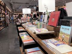 -茑屋书店(天目里店)