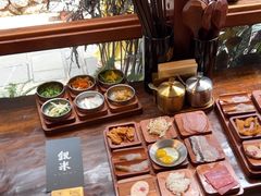 -银米·云南传统过桥米线(双廊黑金冠店)